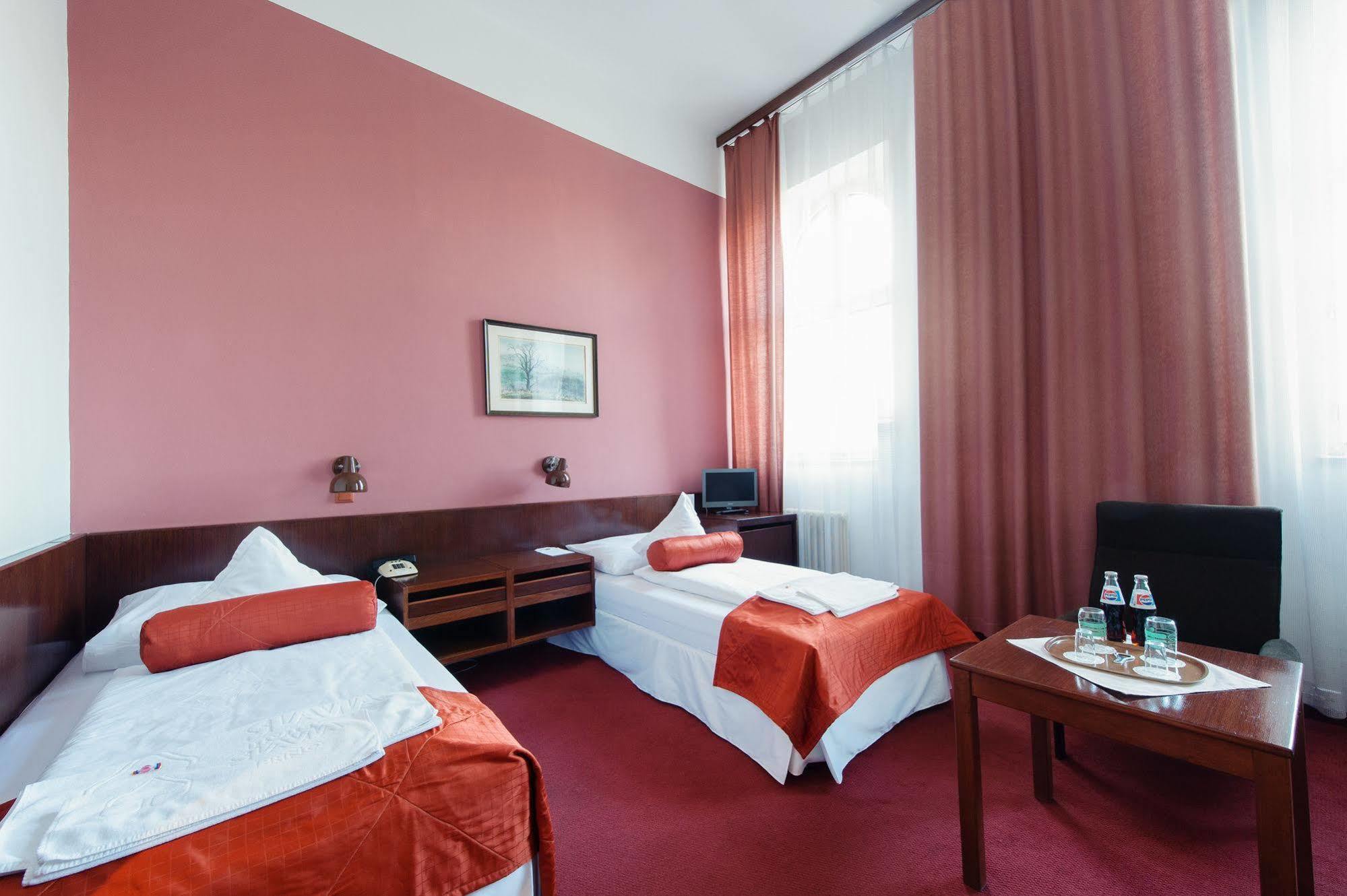 Hotel Slavia Brno Ngoại thất bức ảnh