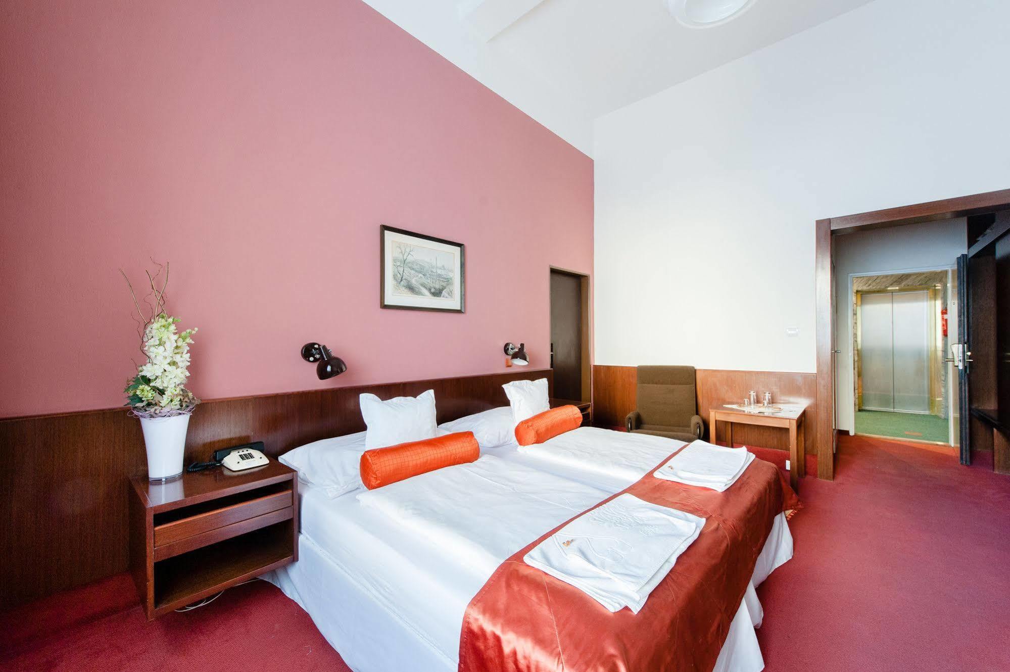 Hotel Slavia Brno Ngoại thất bức ảnh