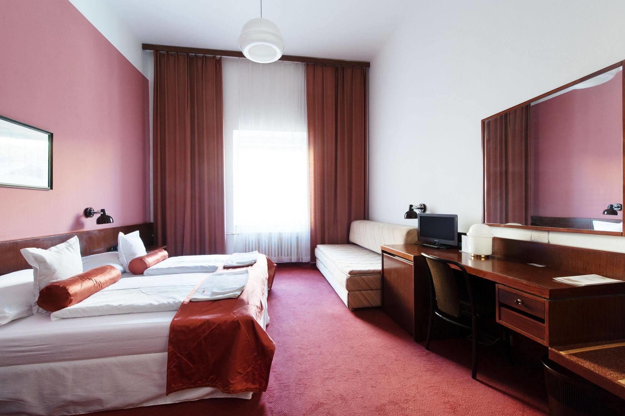 Hotel Slavia Brno Ngoại thất bức ảnh